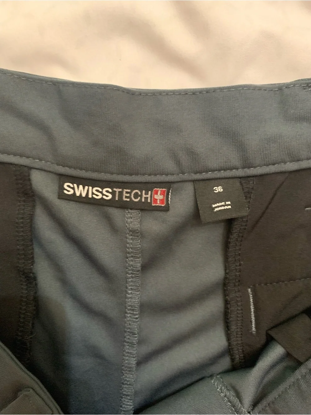 Swiss Tech Men's Flat-Front Shorts - Charcoal - Picture 3 of 5